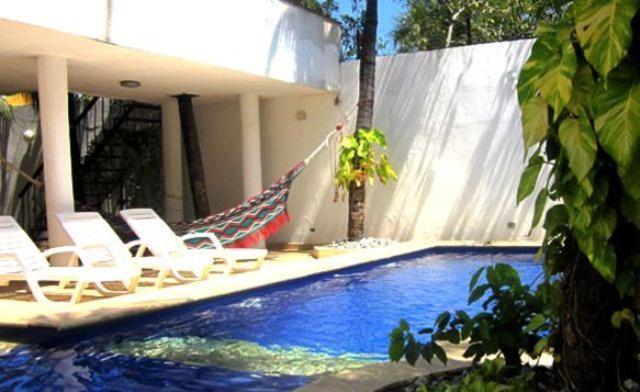 Arrecifes Casa Playa Bed & Breakfast 2*